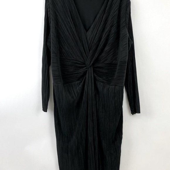 Black Eloquii Front Tie Long Sleeve Dress - Picture 5 of 12